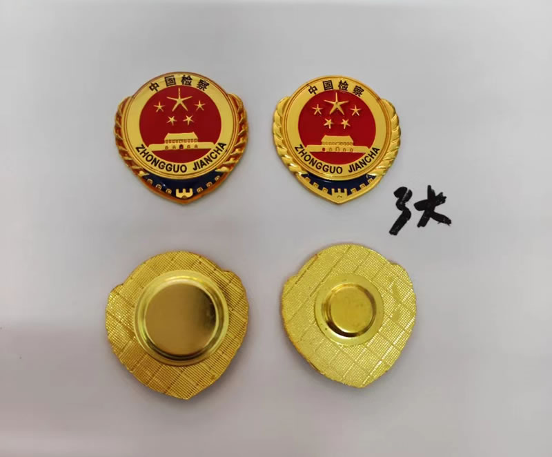 胸徽